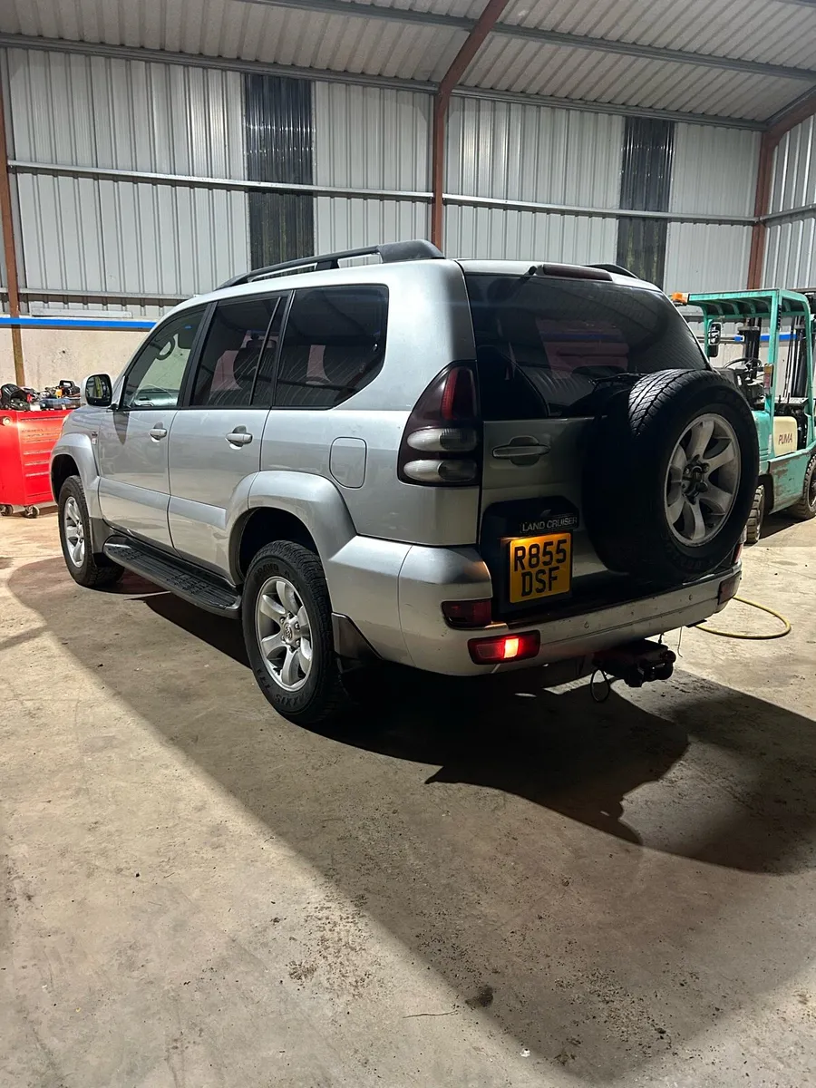 Toyota Land Cruiser - Image 4