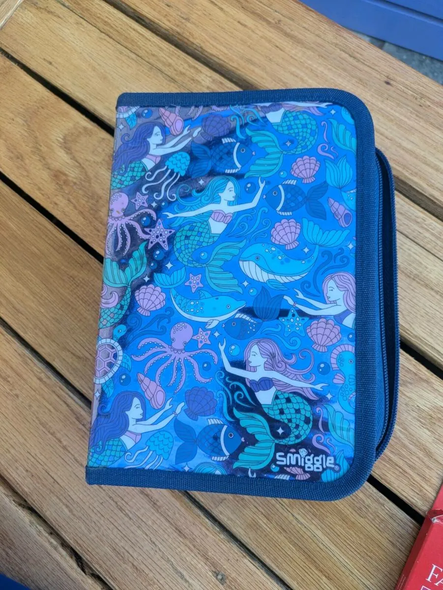 School bag - Image 4