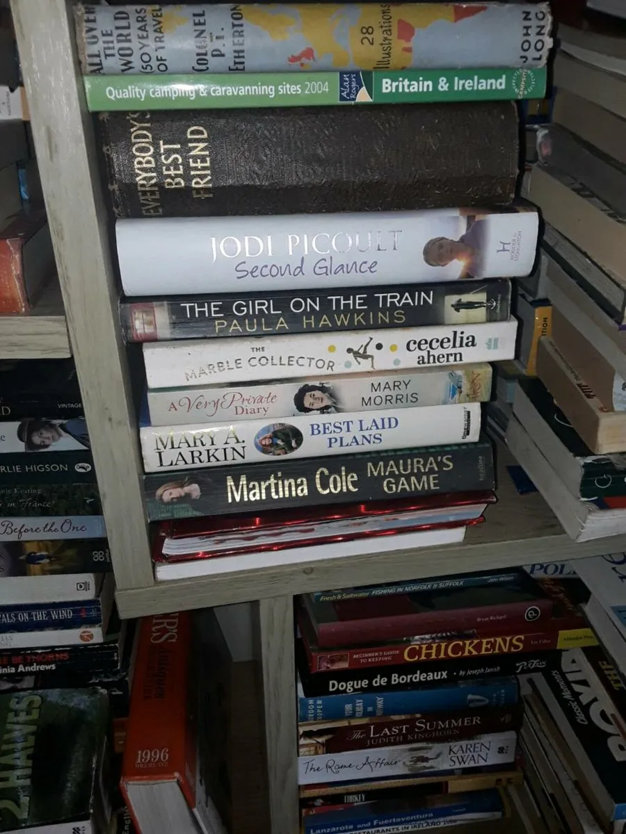 Books loads of sell lot cheap - Image 3