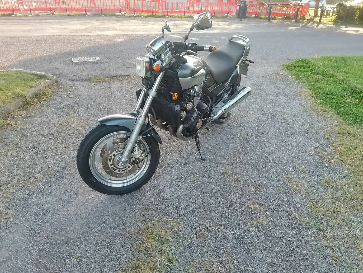 YAMAHA  FZX 750 1987 - Image 3
