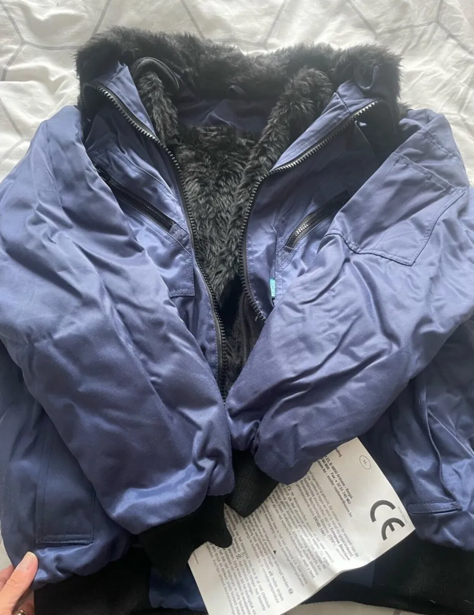 Convertible jacket/ vest and pants sets - Image 1