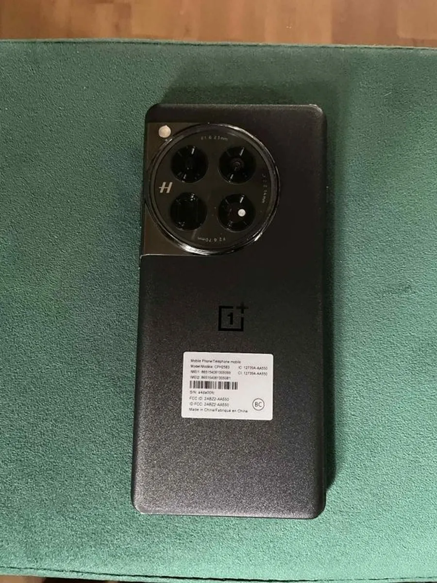 phone - Image 4