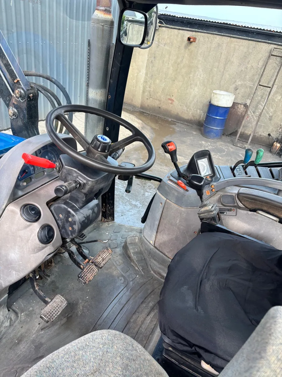 NEW HOLLAND TS100A - Image 4