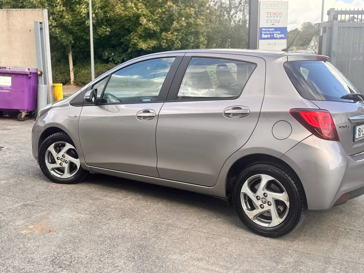 Toyota yaris - Image 2