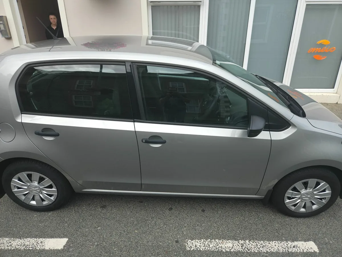 Volkswagen up! 2018 - Image 4
