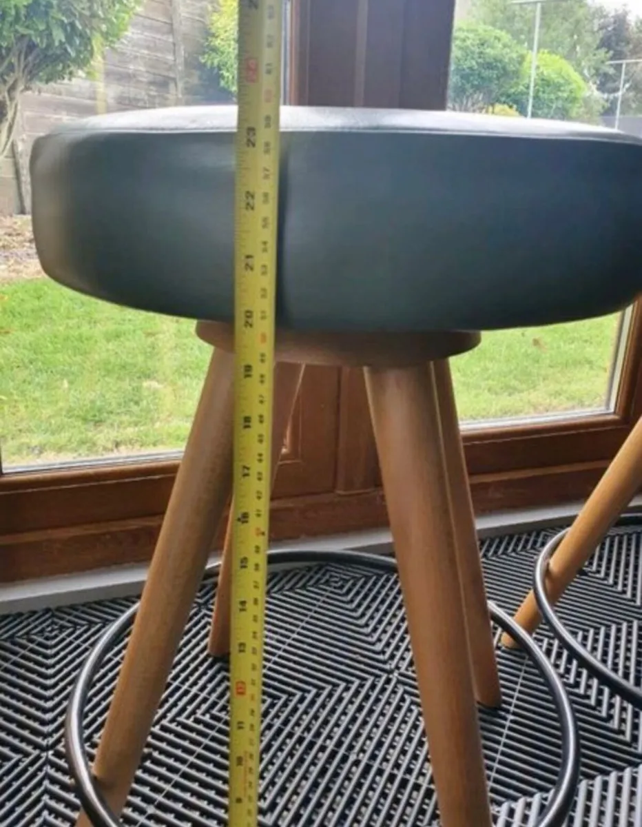 2 bar kitchen chairs stools - Image 4