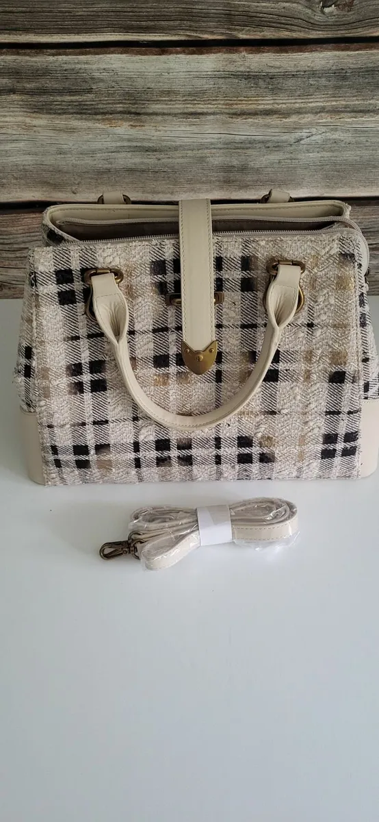 Brand new Menbur Handbag - Image 1