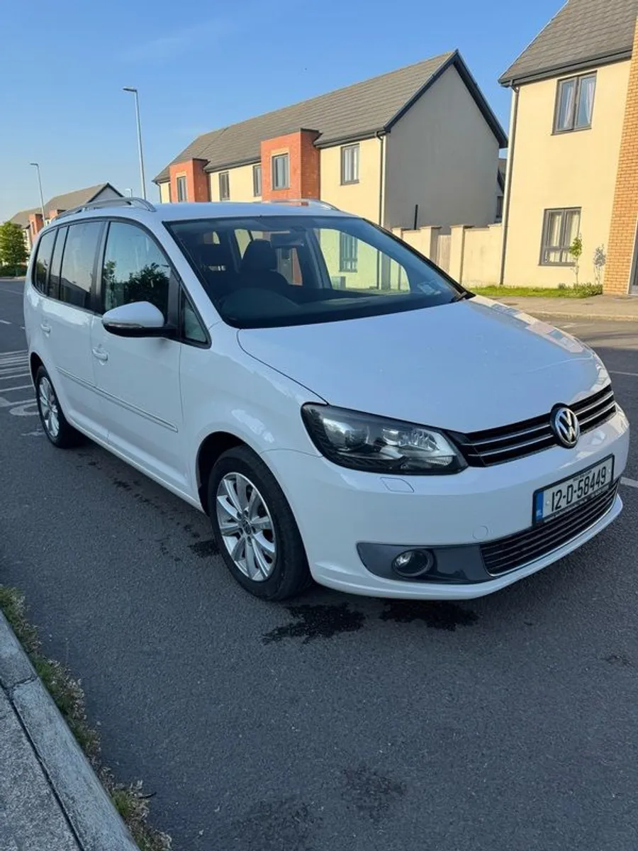 2012 Volkswagen Touran 1.4 TSI 7 Speed Automatic 7 Seater With very Low mileage and new NCT till 09/2026.. - Image 4