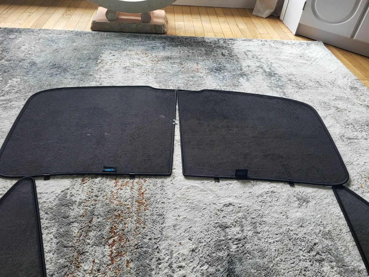 Audi A6 Avant car shades (full rear set) - Image 4