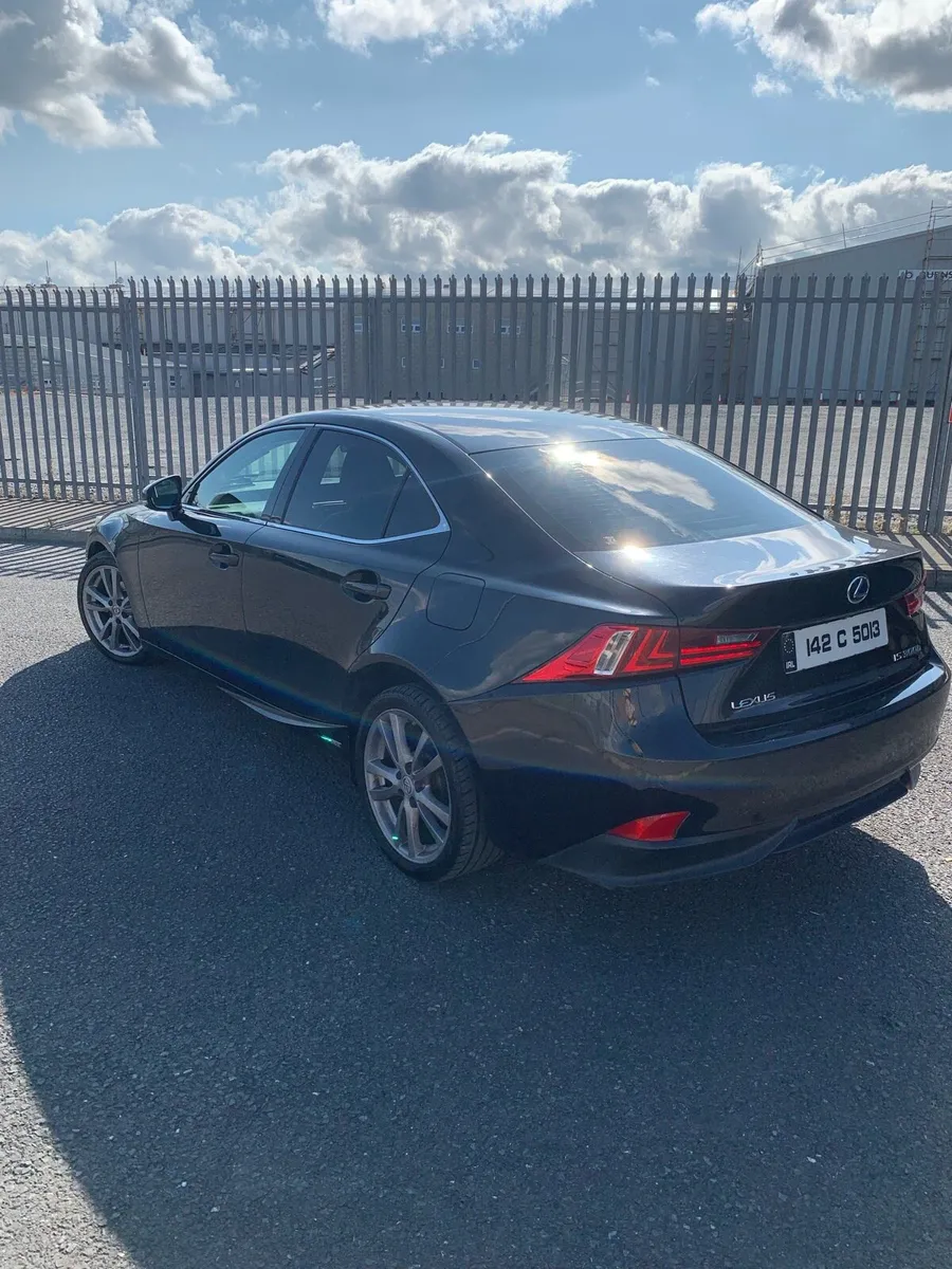 Lexus IS300H (only 140,000km) - Image 3