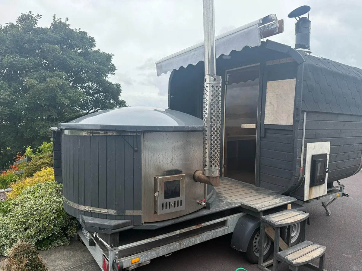 Mobile Sauna and Jacuzzi - Image 2