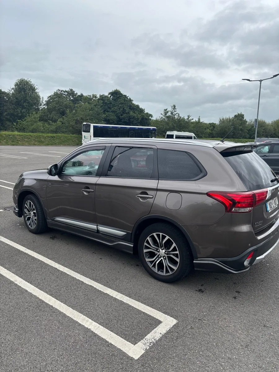 Mitsubishi outlander - Image 2