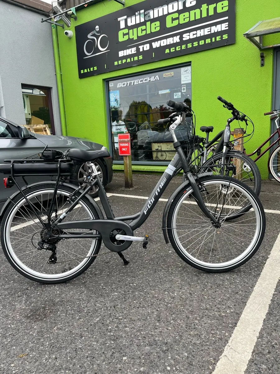 His and Hers E bikes NEW - Image 2