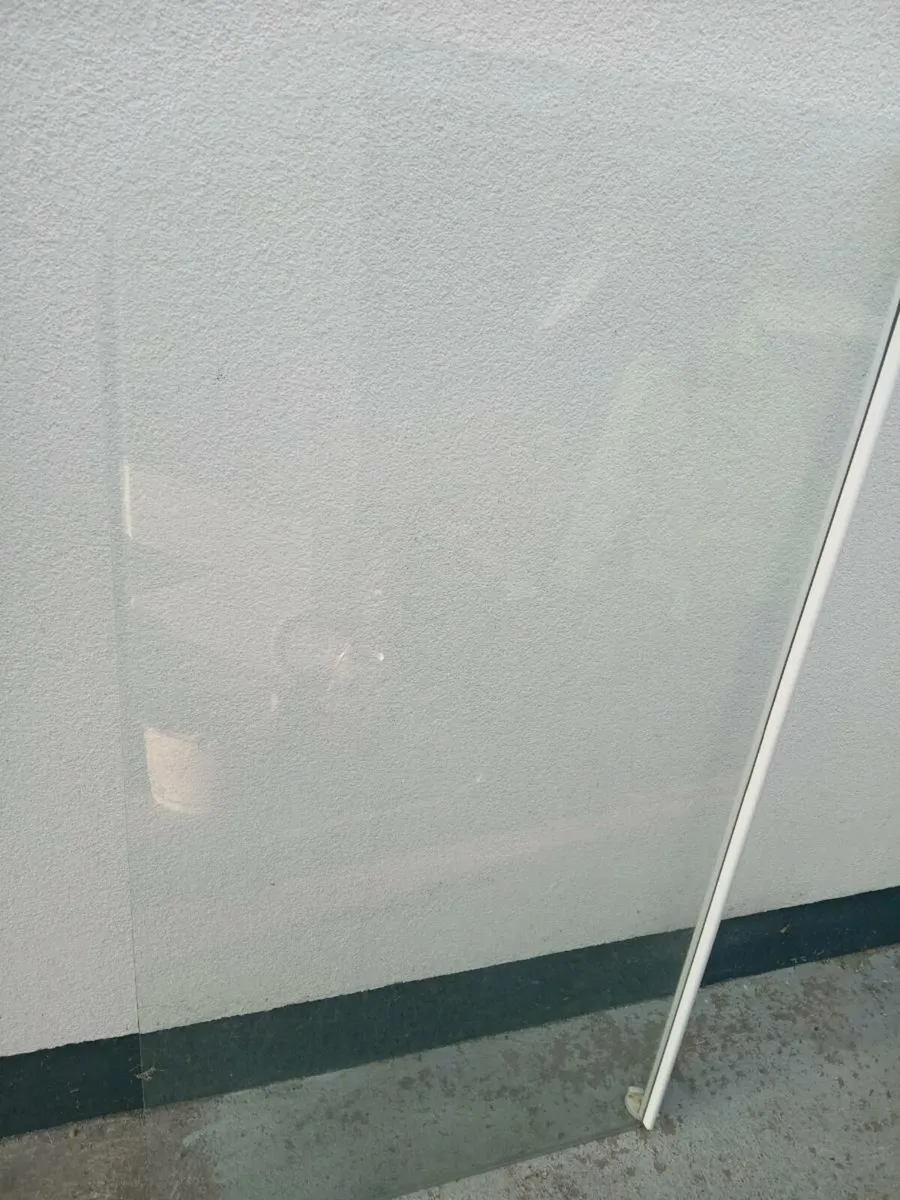 Shower screen for bath - Image 3