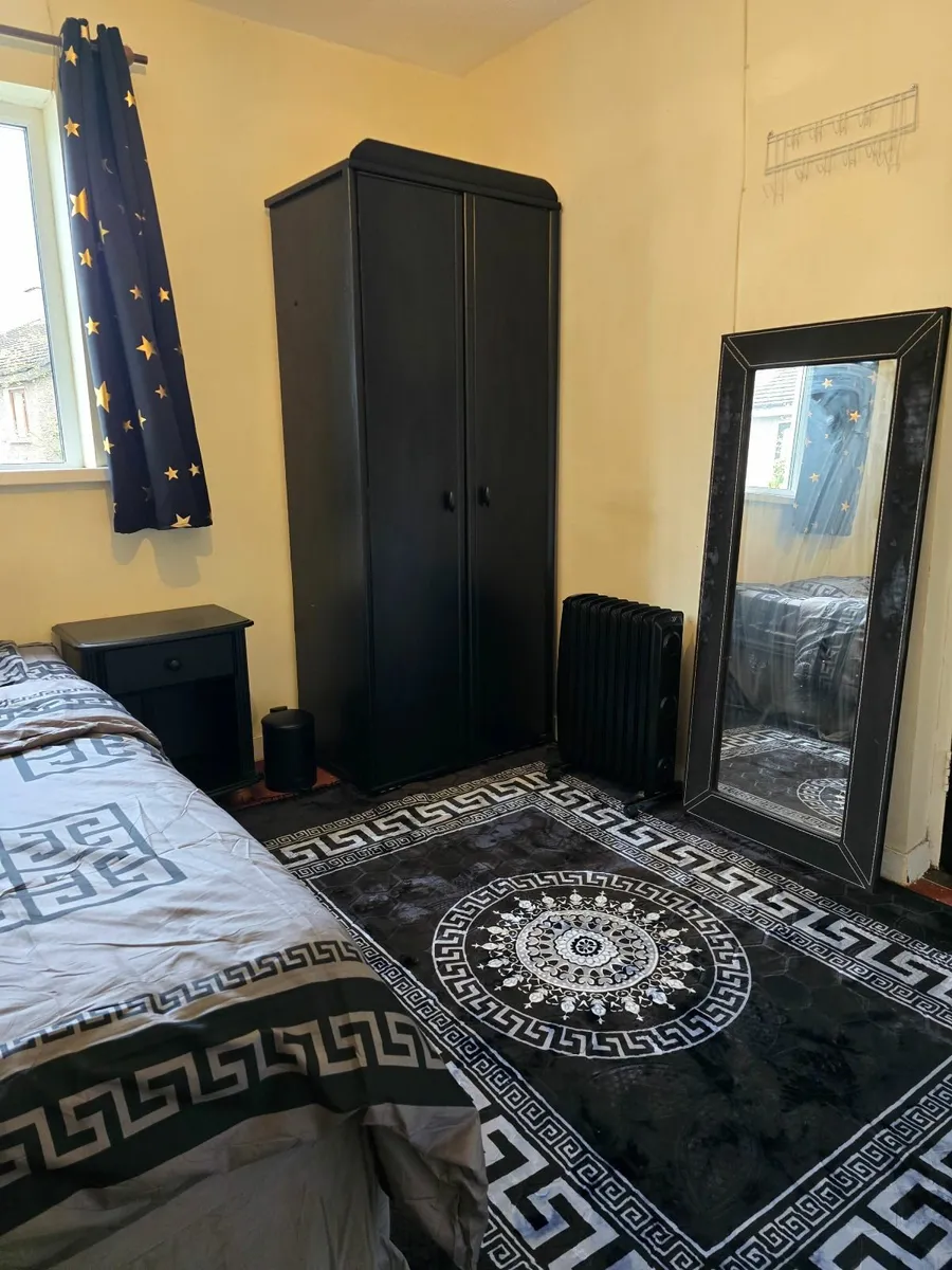 Double room in a beautiful house for rent - Image 2