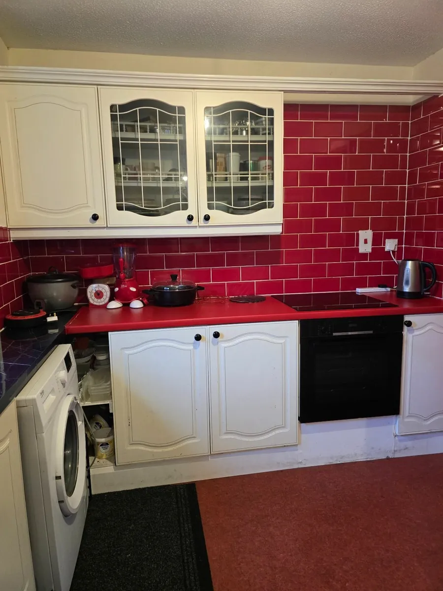 Double room in a beautiful house for rent - Image 4