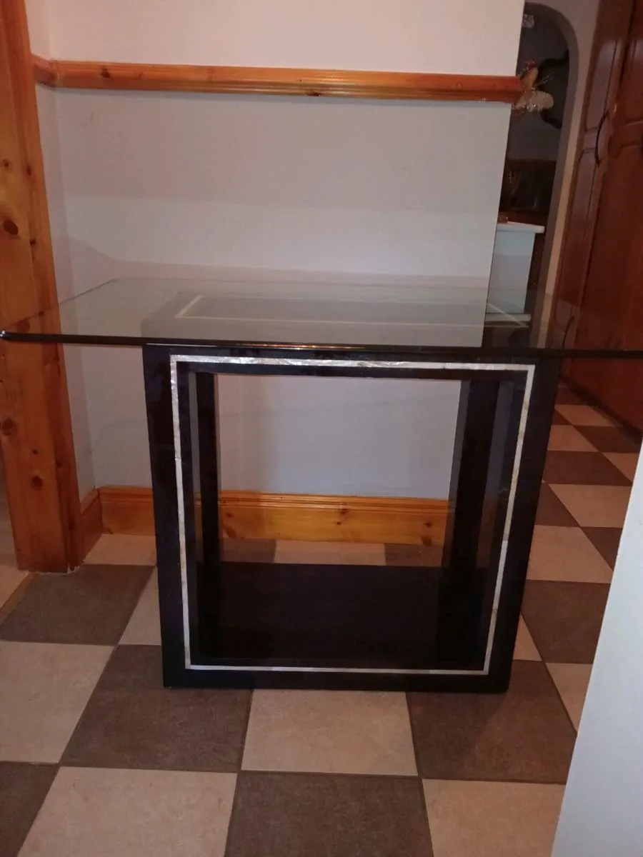 Marble and glass side table - Image 4