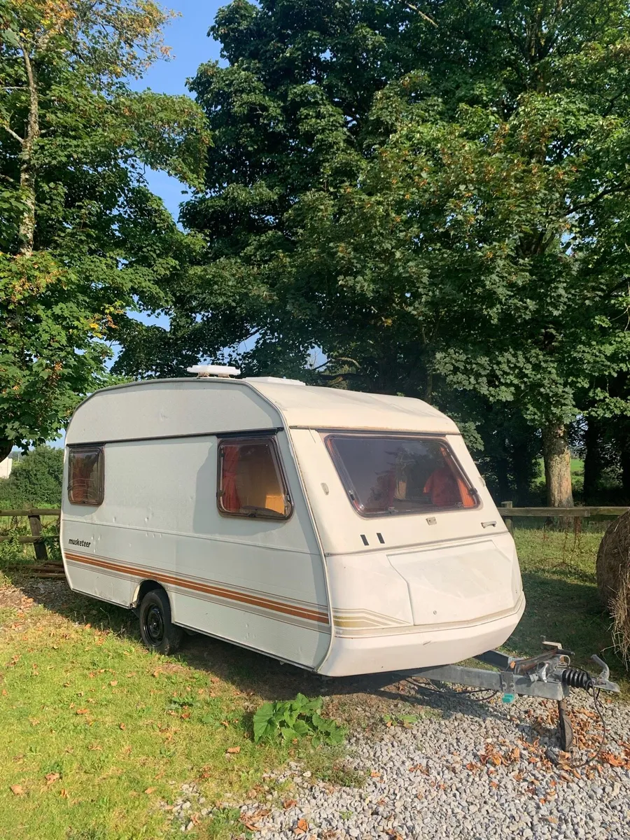 Caravan - Image 1