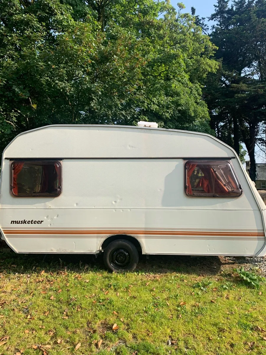 Caravan - Image 2