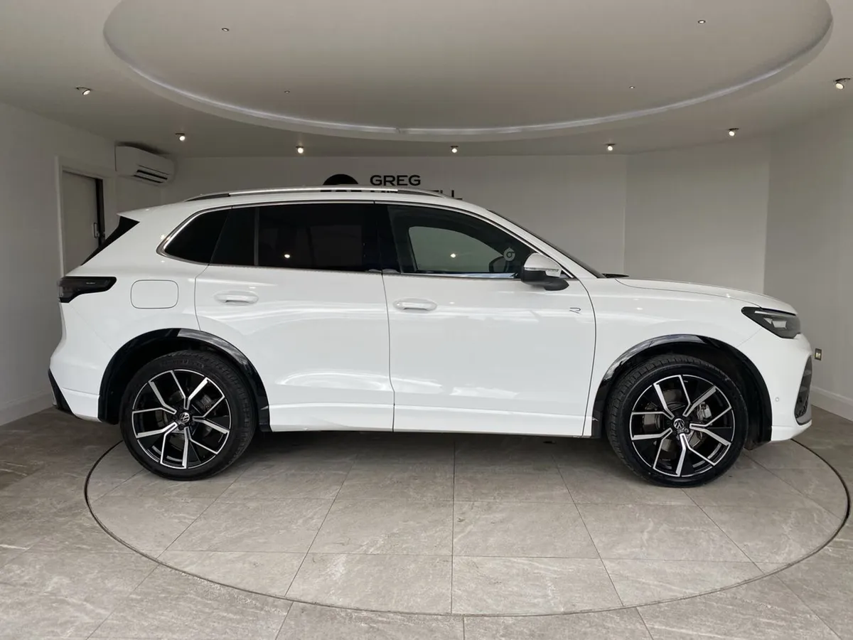 Volkswagen Tiguan 2024 - Image 4
