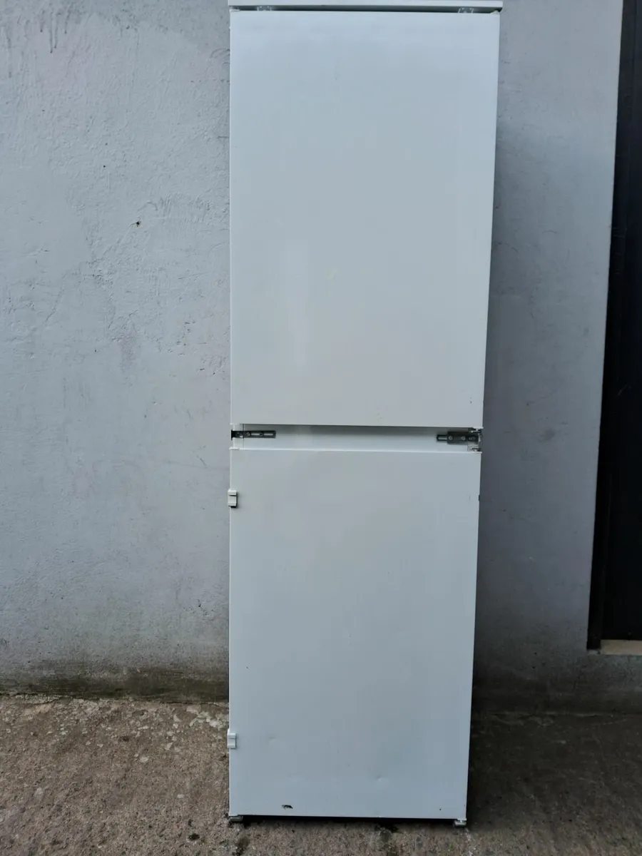 6 MOUNTH OLD INTEGRETED FRIDGE AND FREEZER - Image 1