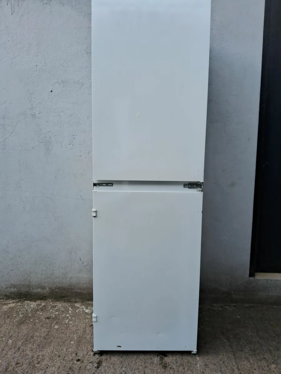 6 MOUNTH OLD INTEGRETED FRIDGE AND FREEZER - Image 2