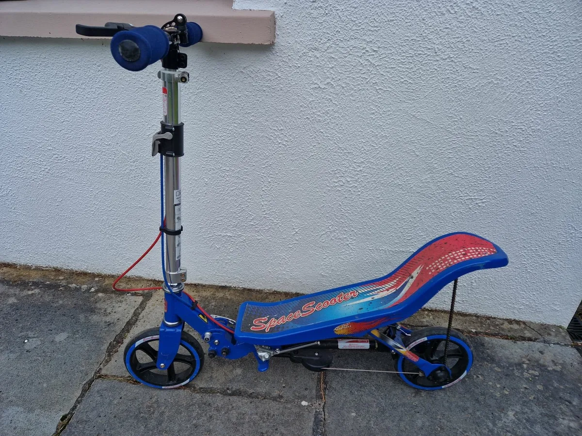 Space Scooter - Image 2