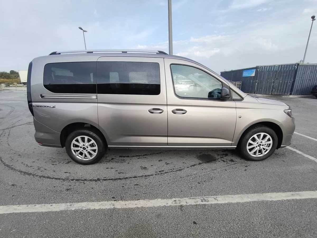 Ford Tourneo Connect 2024 - Image 4