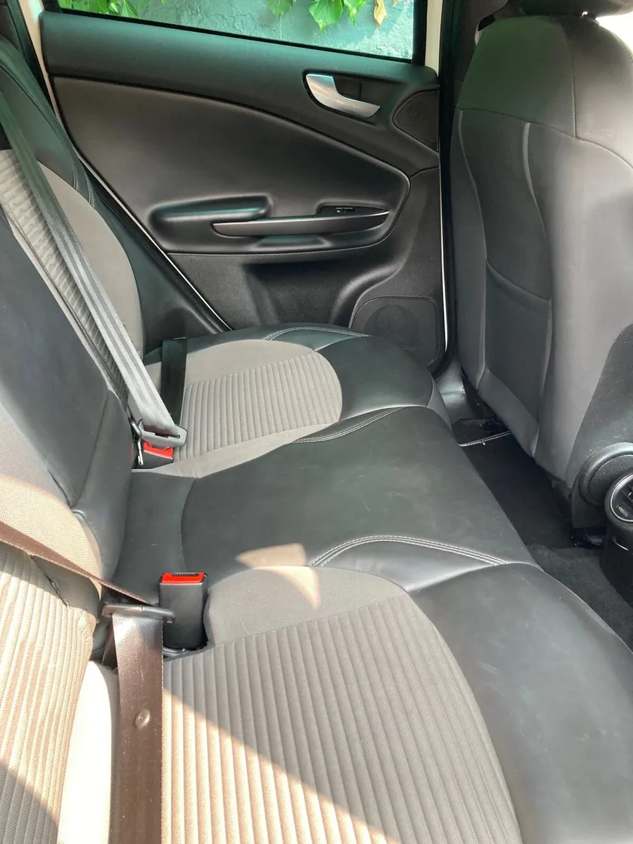 Alfa Romeo Giulietta 2015 - Image 2