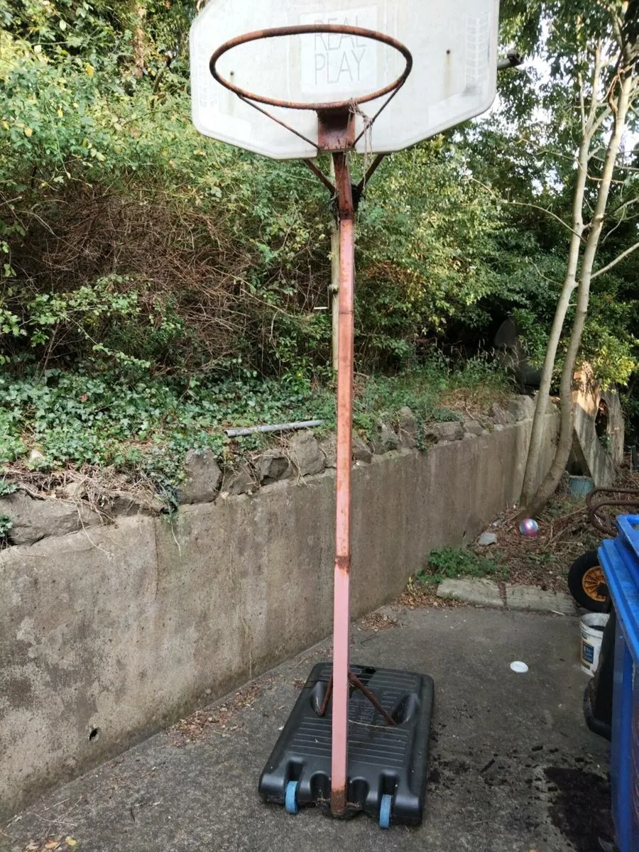 Basketball Hoop - Image 1
