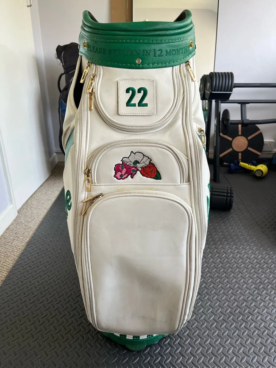Taylormade Limited Edition Staff Bag - Image 3