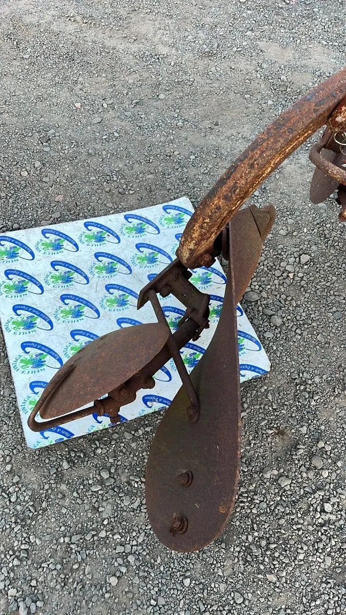 Selection of Ferguson 3 Furrow Ploughs - Image 3
