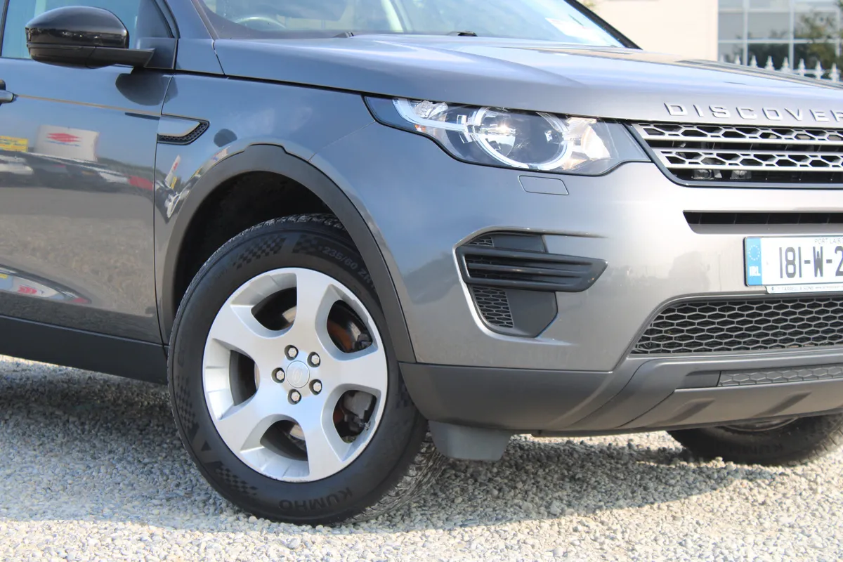 Land Rover Discovery Sport 2.0 Diesel - Image 3