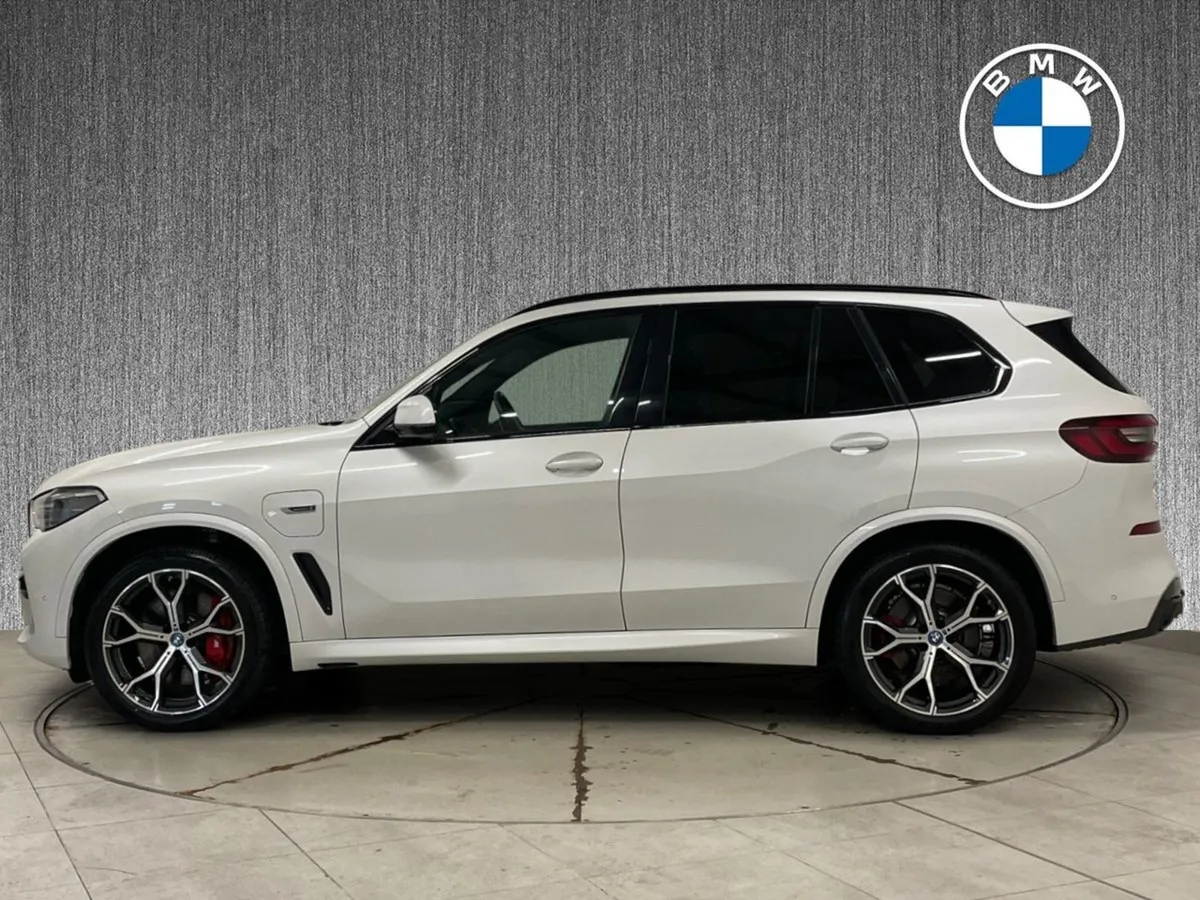 BMW X5 Xdrive45e Phev M Sport / Pro Pack / Pan Ro - Image 4