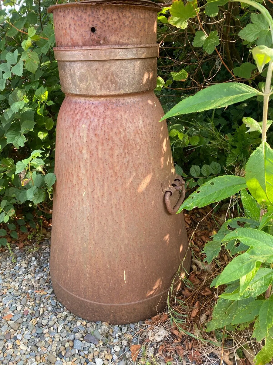 Antique iron churn - Image 2