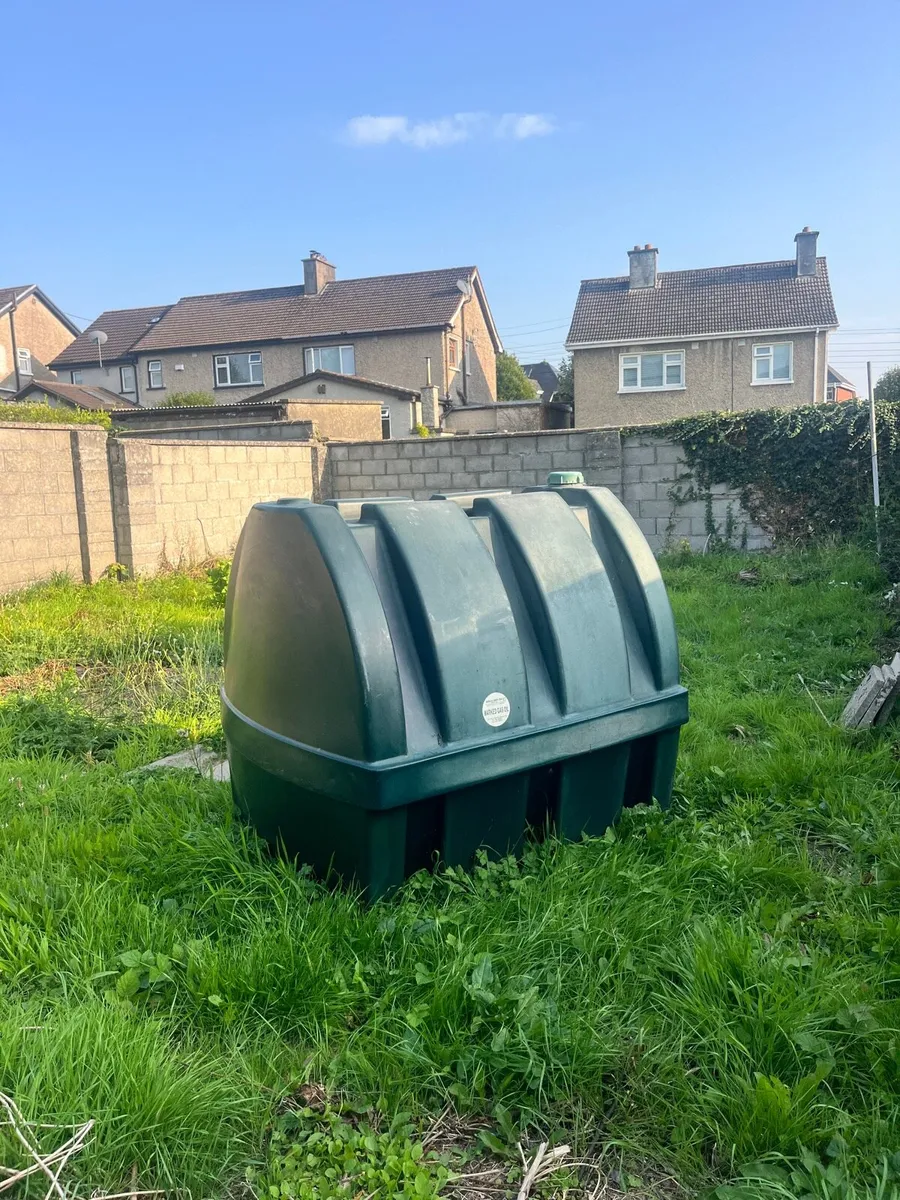 Oil tank and burner - Image 1