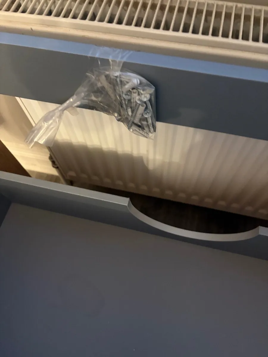 Bathroom Wall Unit - Image 4
