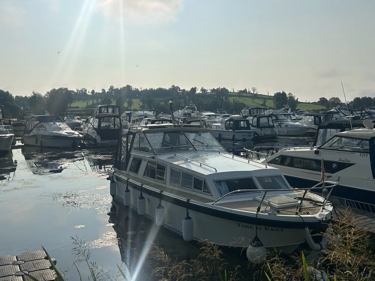 Freeman 27 Diesel Cruiser - Image 1