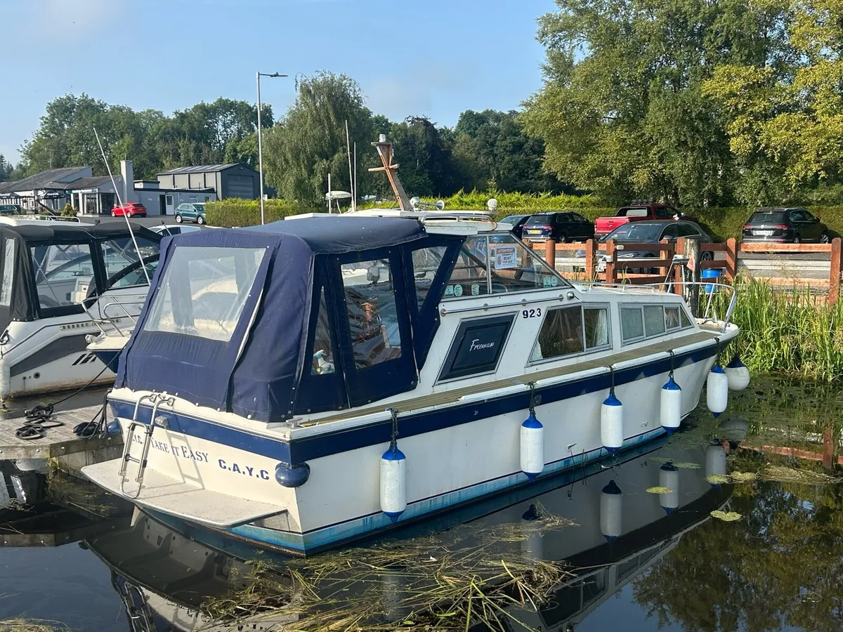 Freeman 27 Diesel Cruiser - Image 2