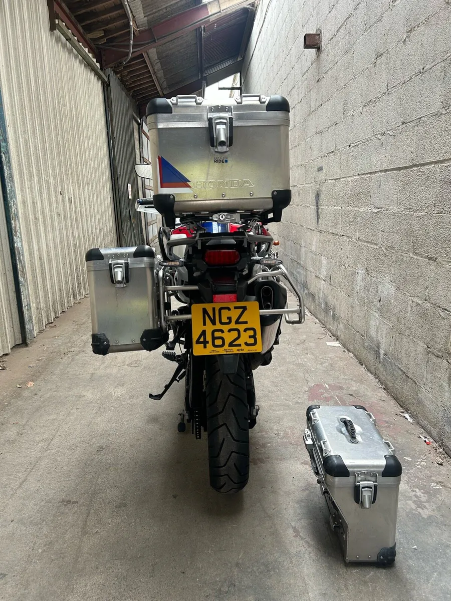 AFRICA TWIN 1000 - Image 2
