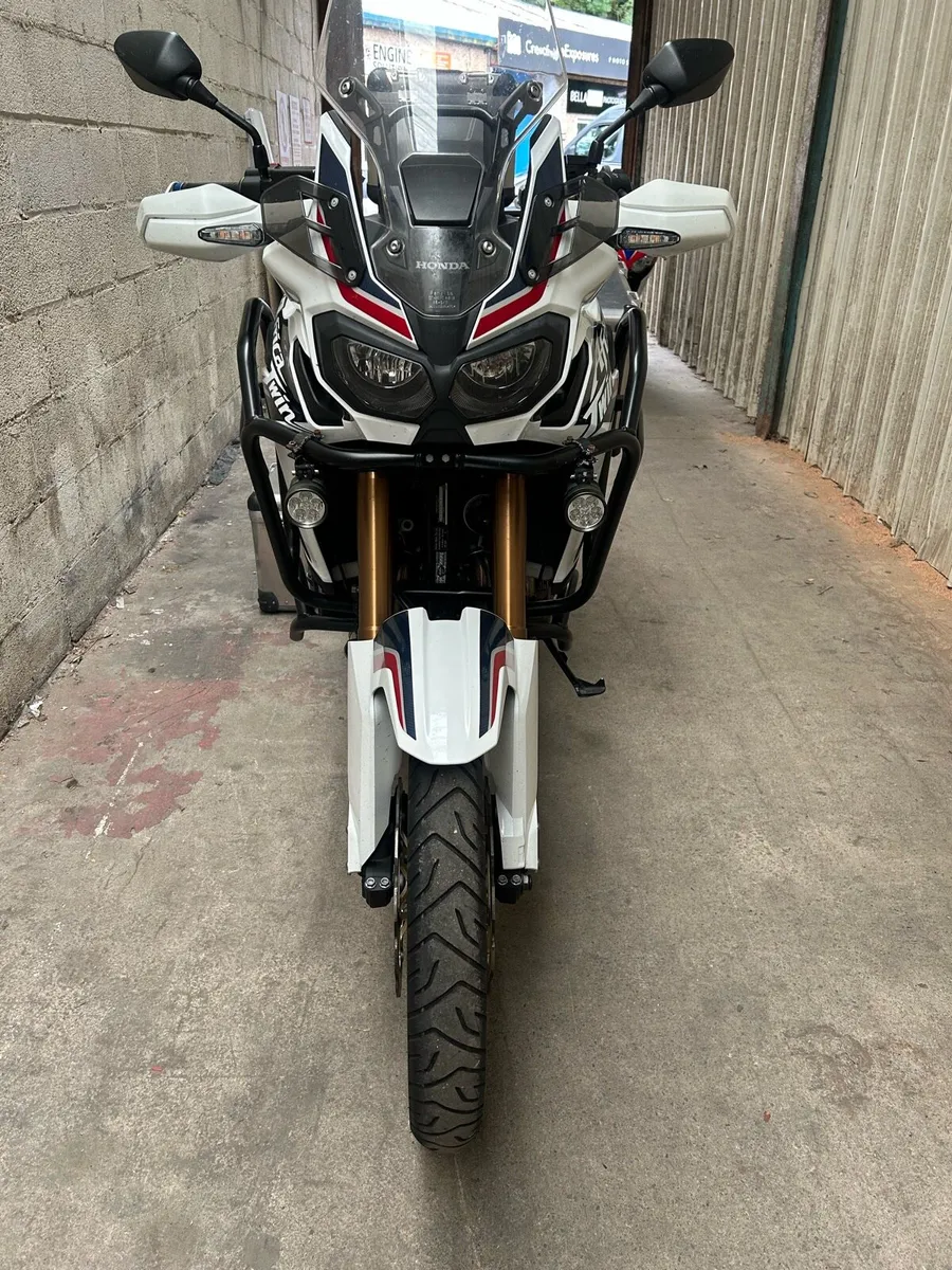 AFRICA TWIN 1000 - Image 3