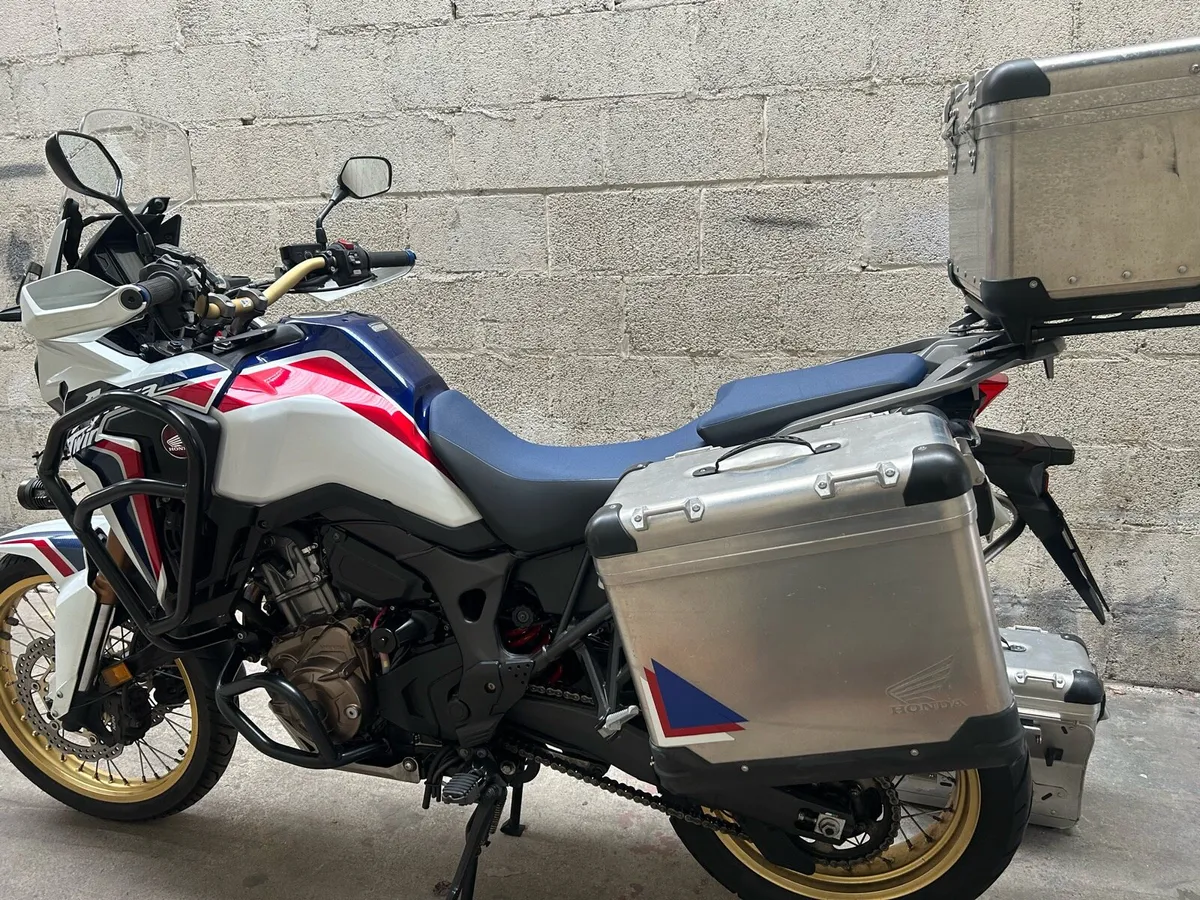 AFRICA TWIN 1000 - Image 1