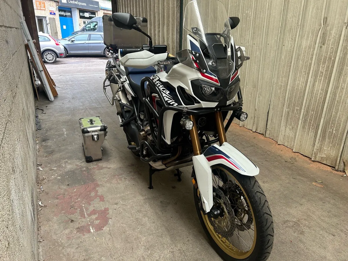 AFRICA TWIN 1000 - Image 4