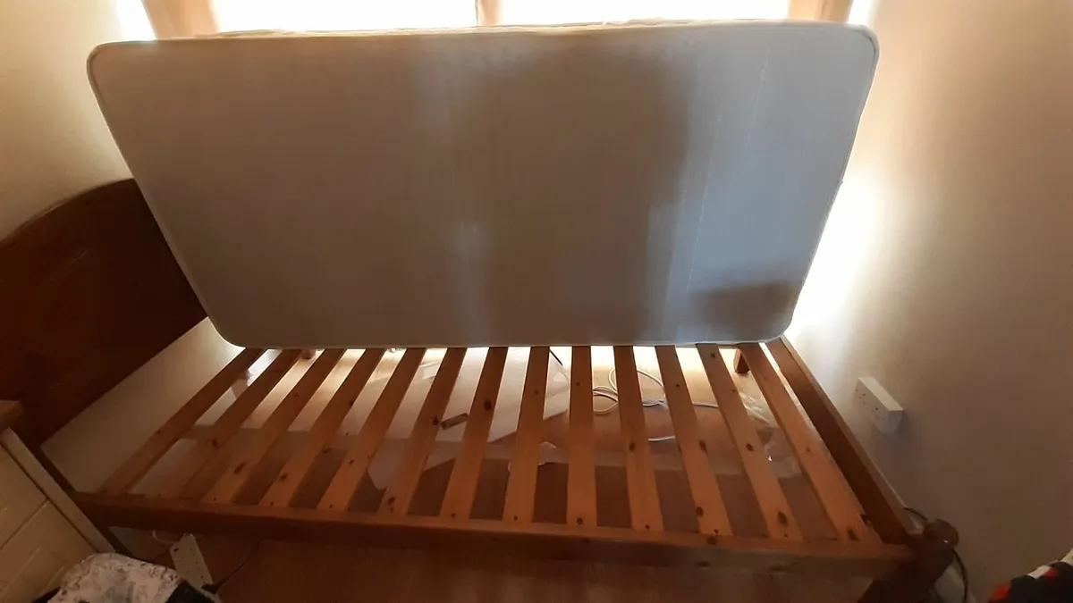 Single bed - Image 3