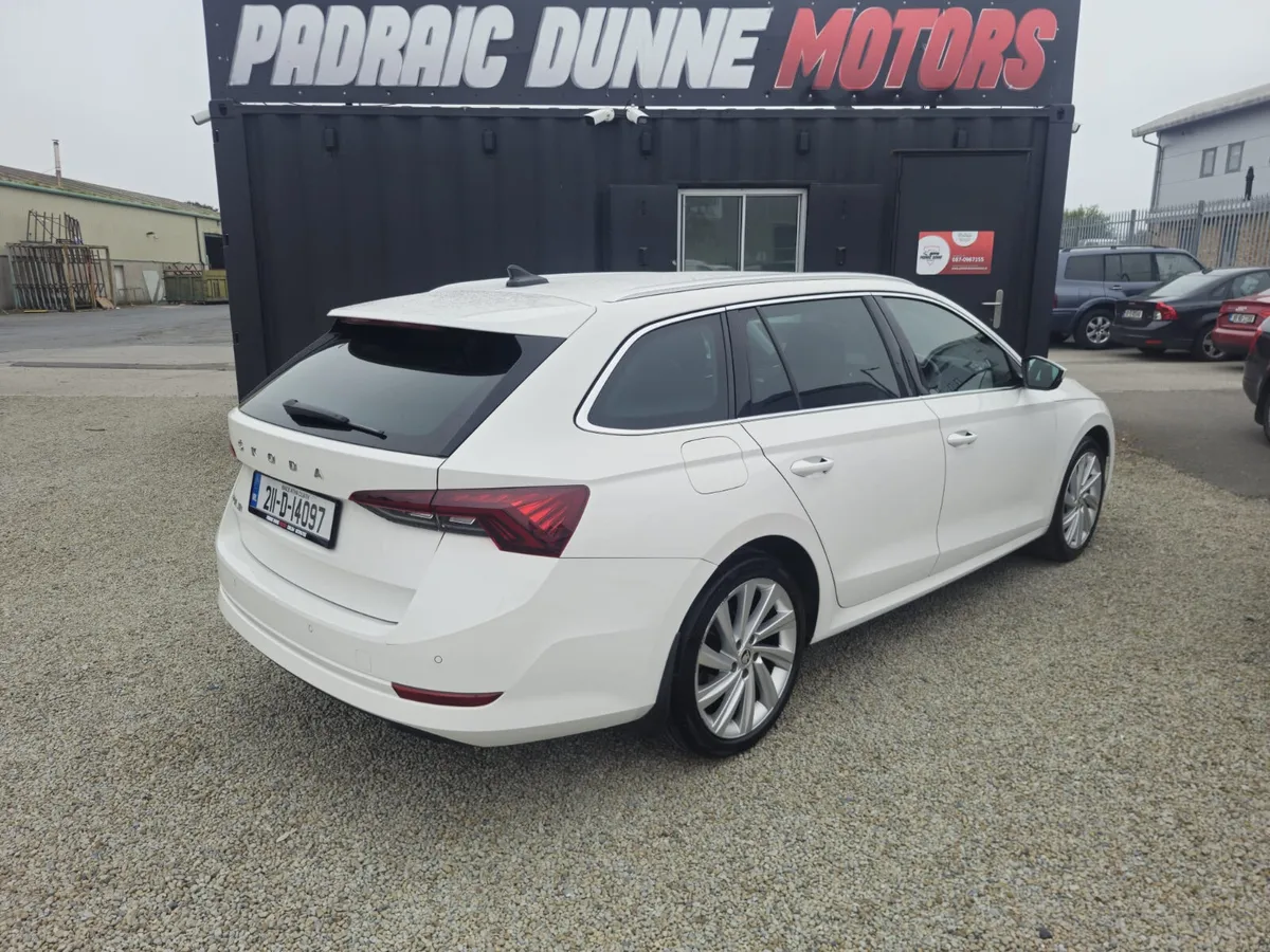211 Skoda Octavia Style 2.0TDi - Image 3