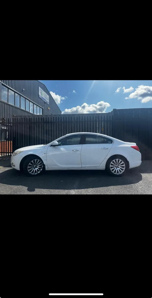 Opel Insignia 2011 - Image 2
