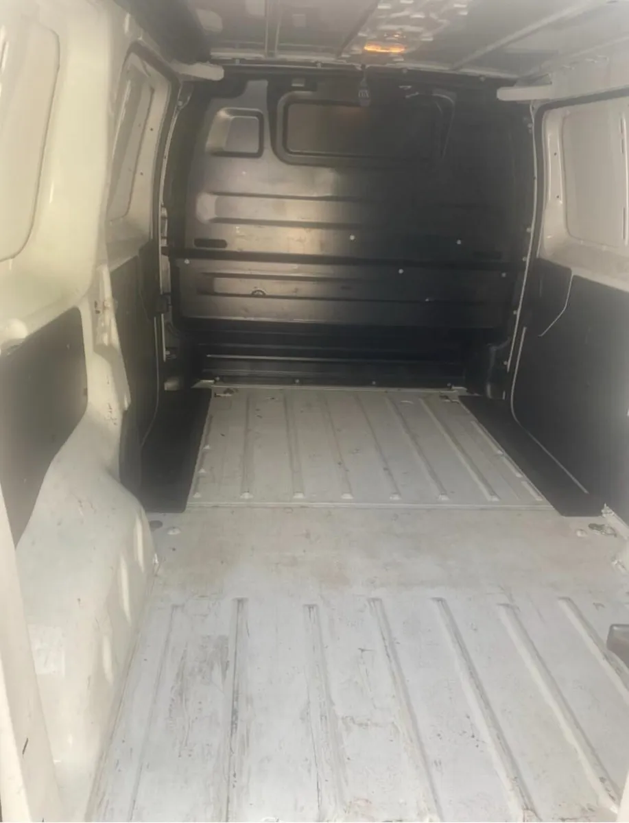 2022 Opel vivaro new doe - Image 3