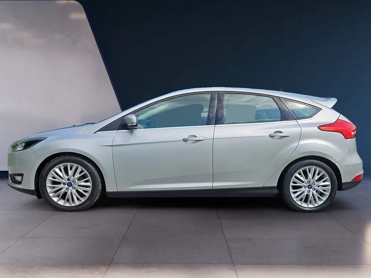 Ford Focus 5/26 - Image 2