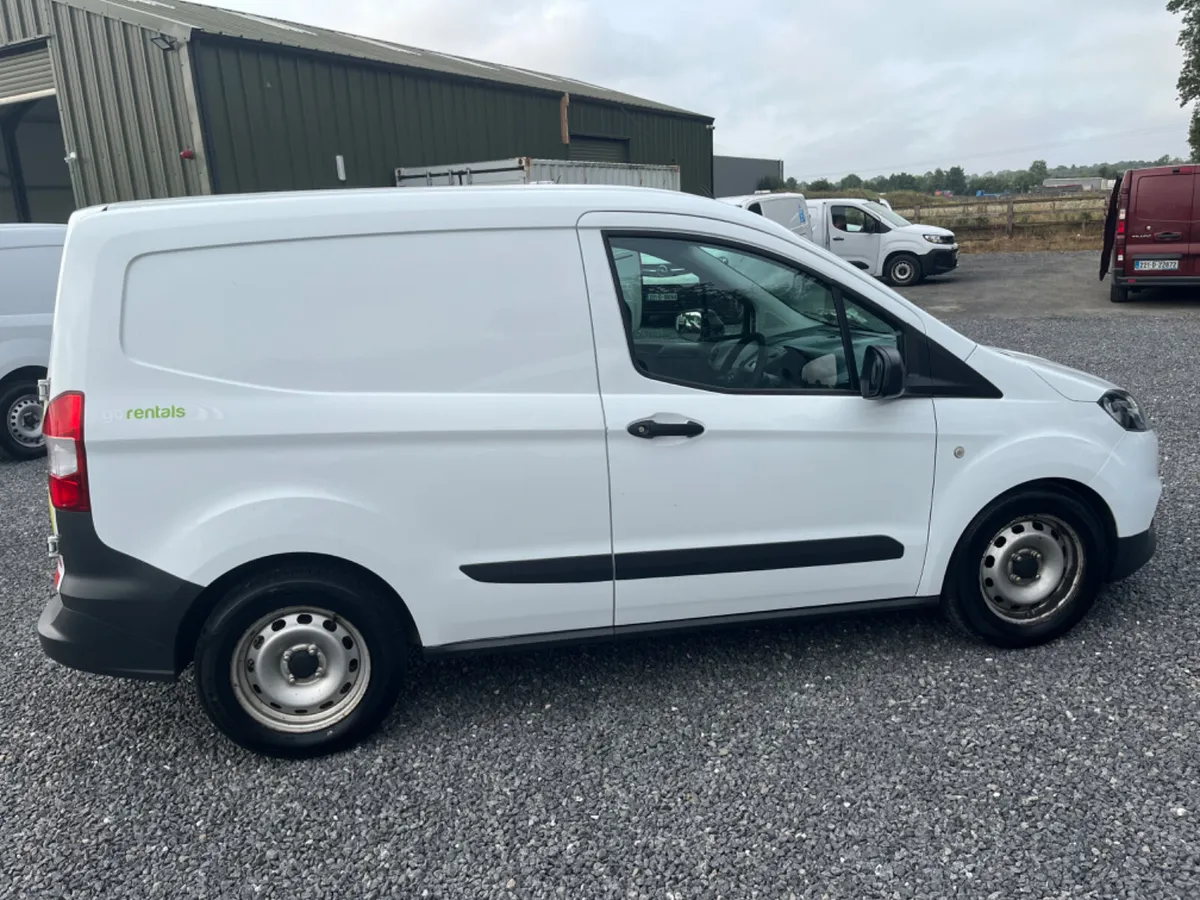 Ford Transit Courier 1.5L Diesel (1 Owner) - Image 2