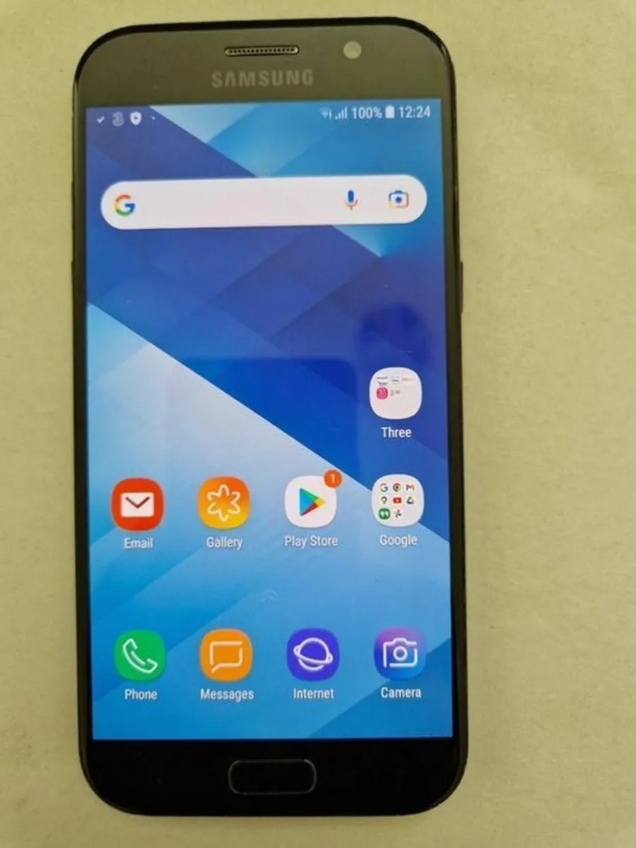 Samsung Galaxy A5 (2017), 32GB, 3GB Ram, Exc. Cond - Image 3